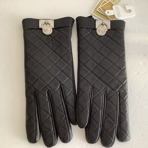 Michael Kors Black Leather Quilted Gloves Silver Hardware NWT Medium